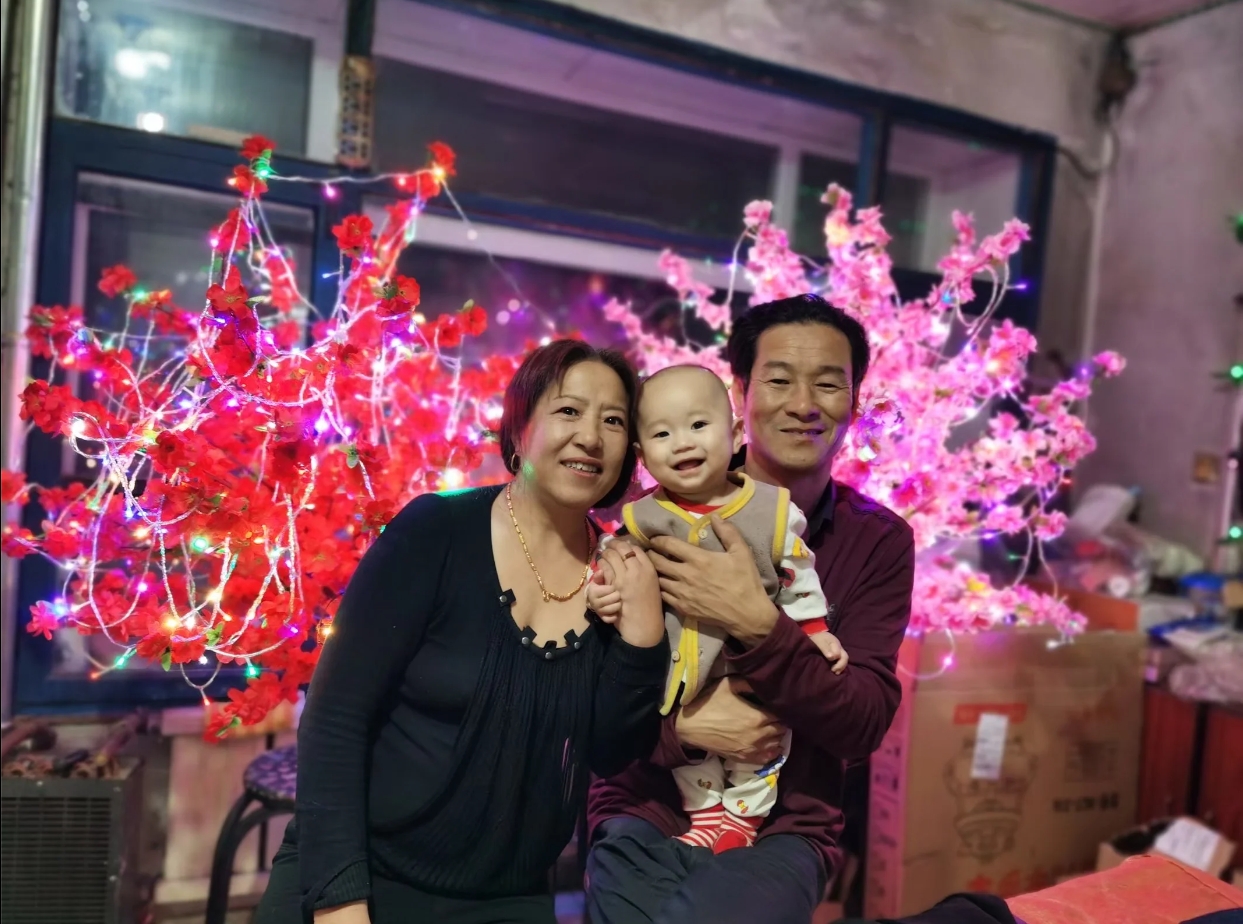 点击放大图片 贺岁新春(2022壬寅虎年):我的第一个年